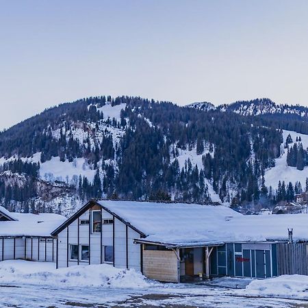 Mountain Lodge Backpackercamp Gutenbrunnenstrasse 6 Lenk im Simmental Exterior foto