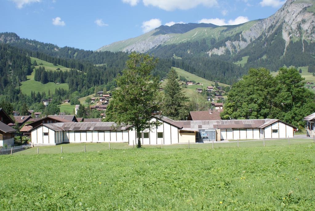 Mountain Lodge Backpackercamp Gutenbrunnenstrasse 6 Lenk im Simmental Exterior foto
